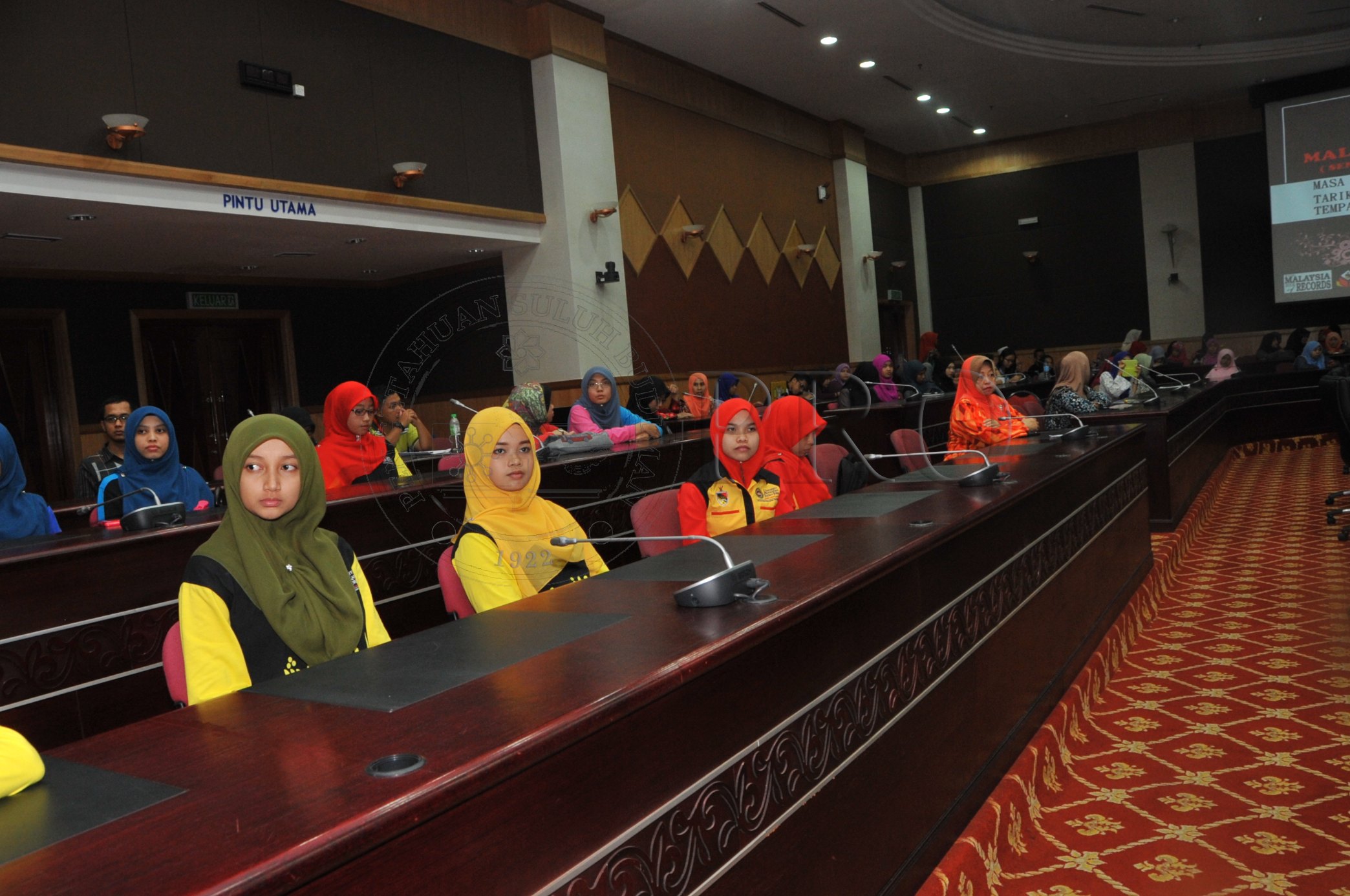 PRO 14 50 RECORD PRO 6850